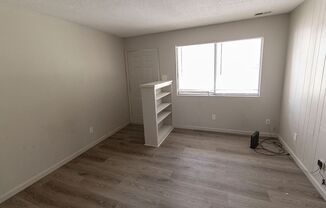 2 beds, 1 bath, $1,900, Unit # 7