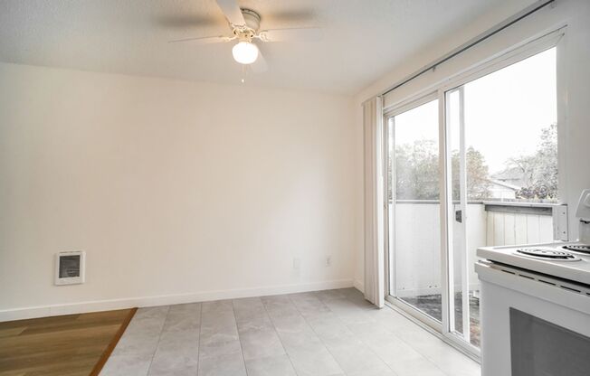 2 beds, 1 bath, 742 sqft, $1,495, Unit 1