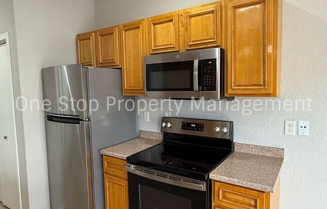 3 beds, 2.5 baths, $1,725