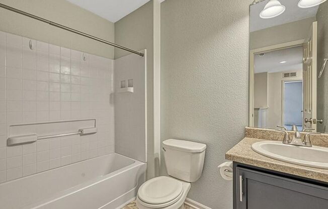 3 beds, 2.5 baths, $2,995, Unit Unit B