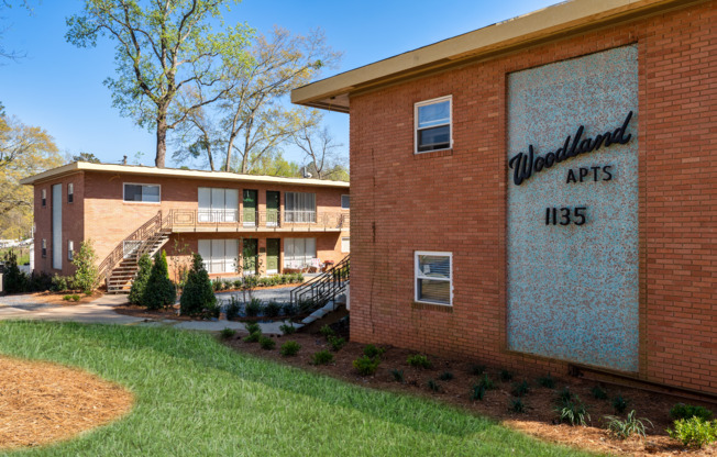 2 beds, 1 bath, $1,795, Unit 6