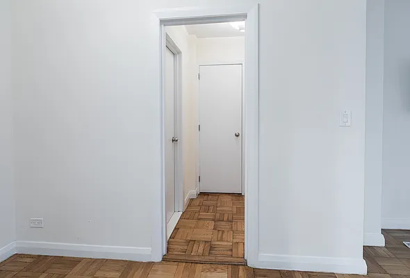 Studio, 1 bath, $3,750, Unit 14O