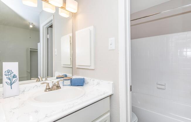 2 beds, 2 baths, 1,103 sqft, $1,200