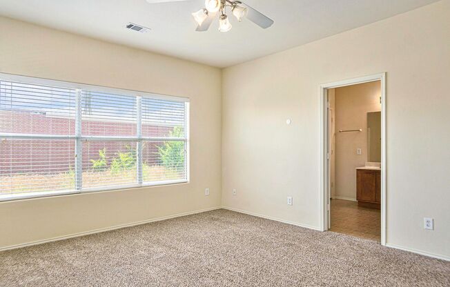 3 beds, 2.5 baths, $1,950