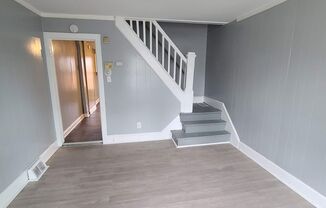 2 beds, 1 bath, $1,895, Unit # TRENTON