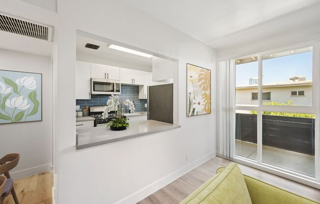 1 bed, 1 bath, 700 sqft, $1,199, Unit H105