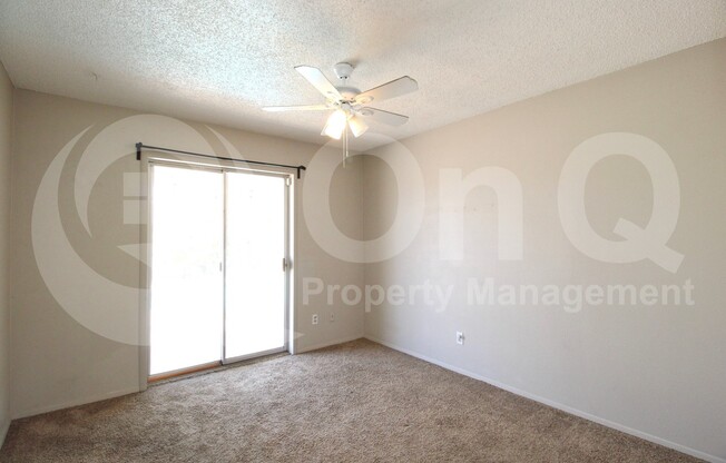 102 E ERIE DR