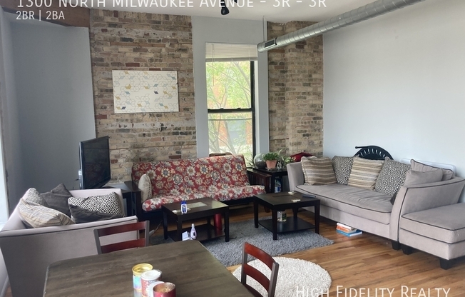 1300 N MILWAUKEE AVE