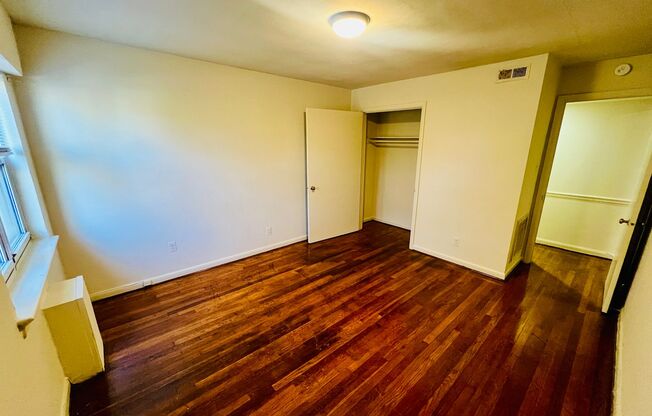 2 beds, 1 bath, 875 sqft, $1,395, Unit Apt. 211