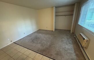 Studio, 1 bath, $750, Unit 211