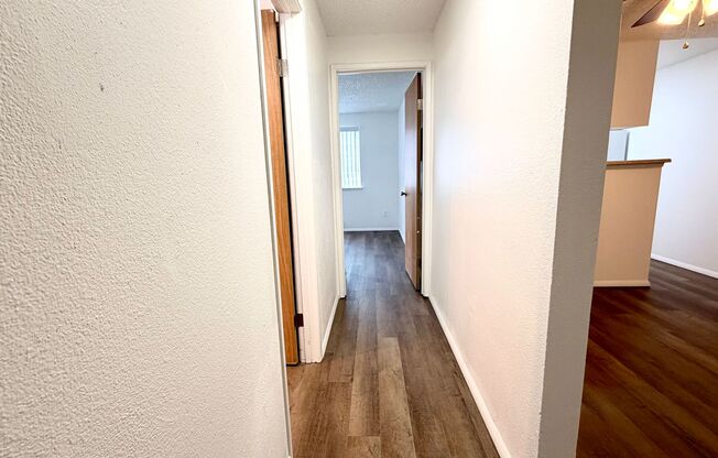 2 beds, 1 bath, 834 sqft, $1,720, Unit P102