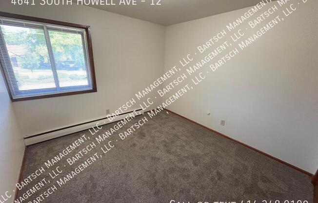 4641 S HOWELL AVE