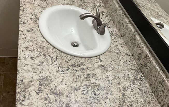 2 beds, 1 bath, 968 sqft, $1,345, Unit 1632-139