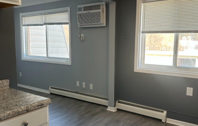 2 beds, 1 bath, 750 sqft, $1,349, Unit 1624-12