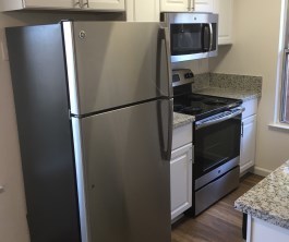 2 beds, 1 bath, 860 sqft, $1,600, Unit 2416-23