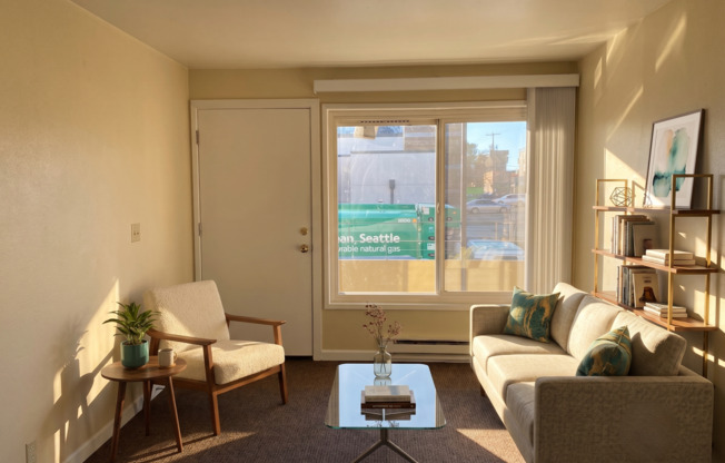 1 bed, 1 bath, $1,474, Unit 9