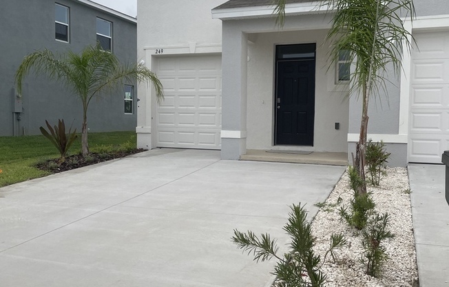 249 MANGROVE SHADE CIR