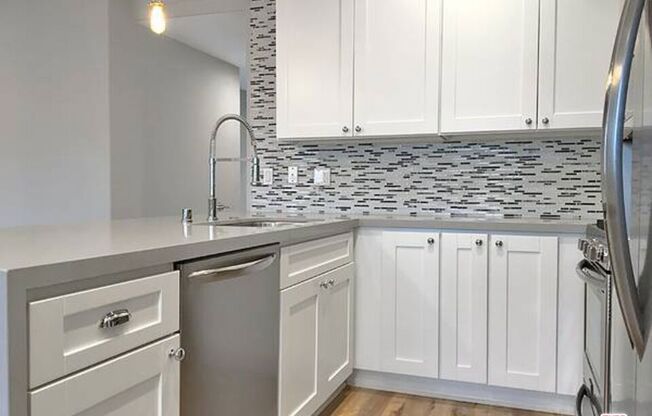 10560 Santa Monica Blvd Apt 205