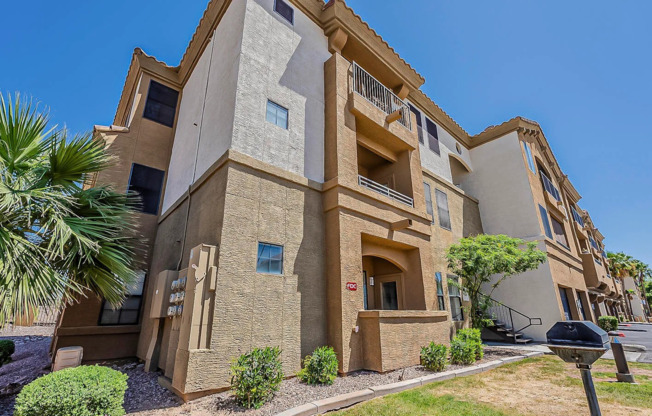 2bd 2 bath condo