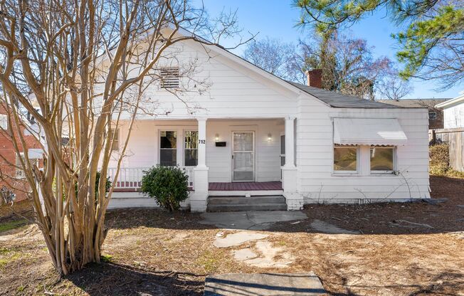Newly remolded 3 BR with Hardwood Floors