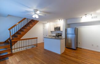 1 bed, 2 baths, $1,999