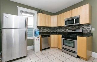 3 beds, 1 bath, $2,900