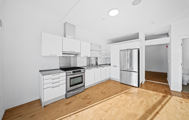 1 bed, 1.5 baths, 807 sqft, $5,000, Unit 609