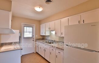 2110 S GRANADA DR