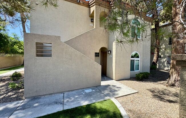 3145 E Flamingo Rd #1007 / Charming & Cozy 2 Bed, 2 Bath Condo