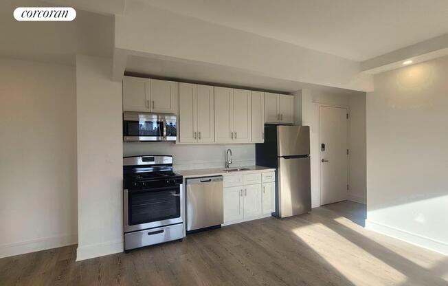 2 beds, 2 baths, $7,850, Unit 12B