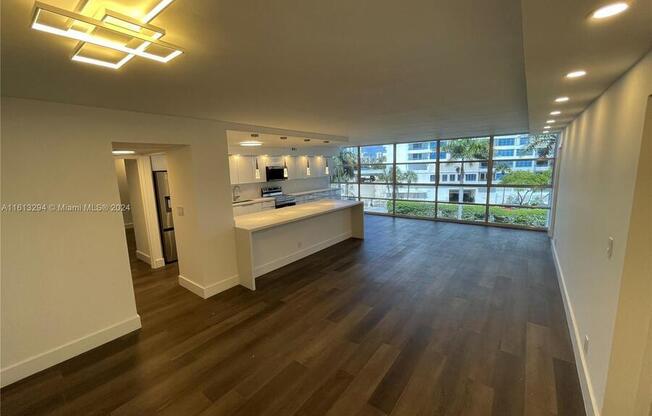 501 Three Islands Blvd Apt 315