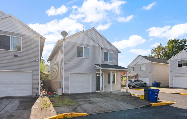 Spacious 4-Bedroom Home in SE Portland