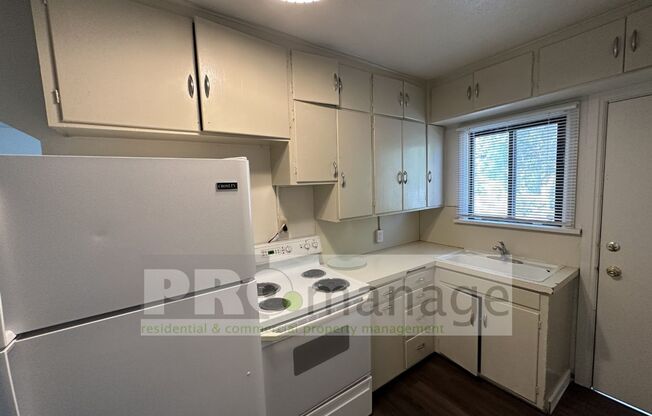 978 Bannock Ave.