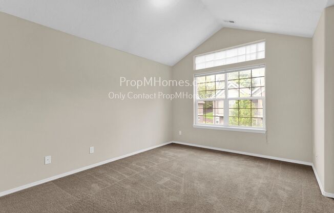 NEW PHOTOS/Video! Charming Two Bedroom Townhouse in the Heart of Lake Forest