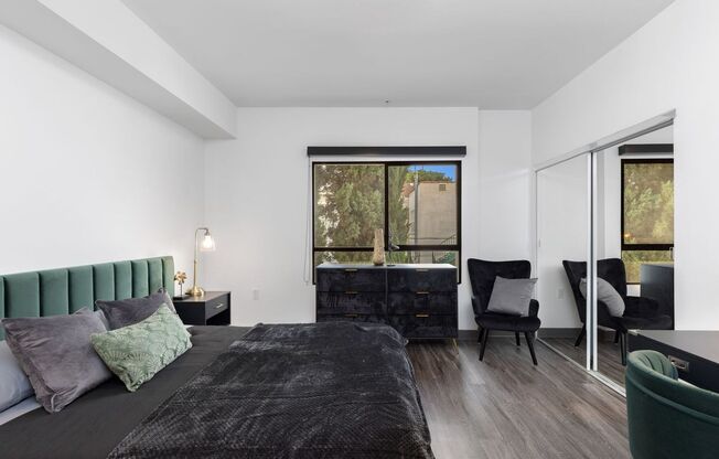 Come home to these New Modern Townhouse in Koreatown!