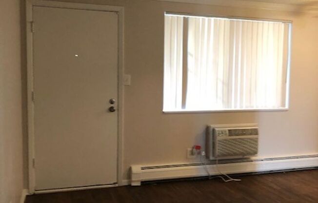 1 bed, 1 bath, 500 sqft, $1,190, Unit 304