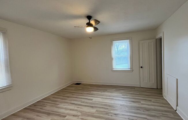 2 beds, 1 bath, $1,400