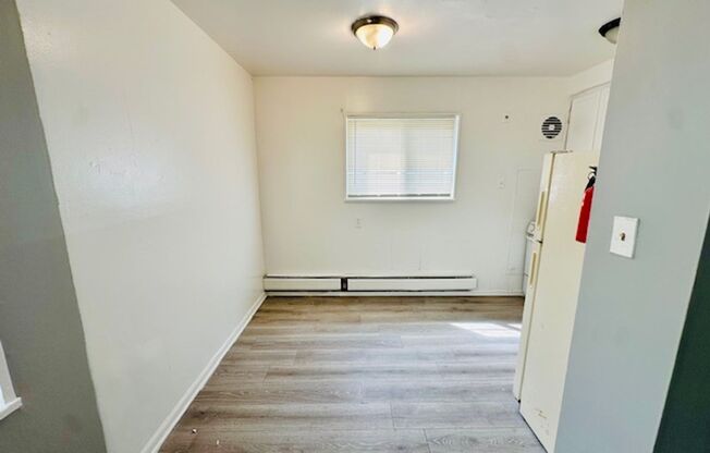 2 beds, 1 bath, 500 sqft, $900, Unit 1