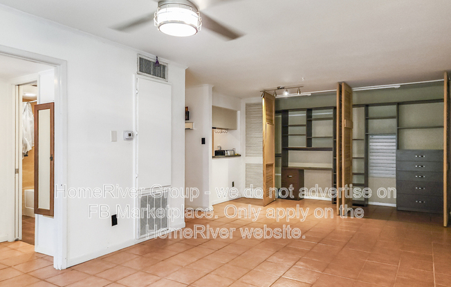 3131 Cummins St