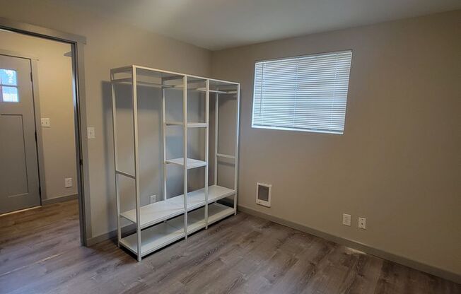 3 beds, 1 bath, $2,395