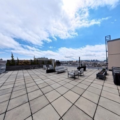 1 bed, 1 bath, 944 sqft, $3,375, Unit 428