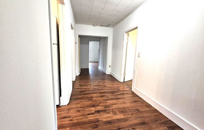 1 bed, 1 bath, 800 sqft, $1,350, Unit 1