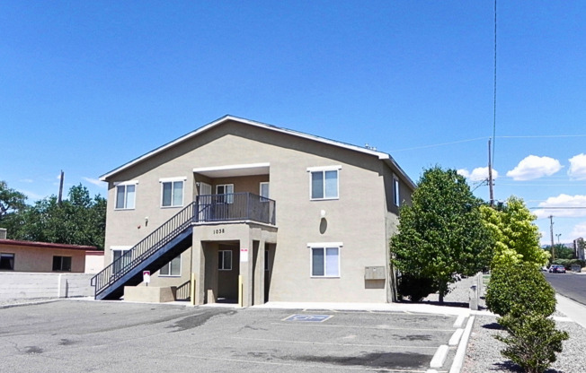 Palomas Apartments