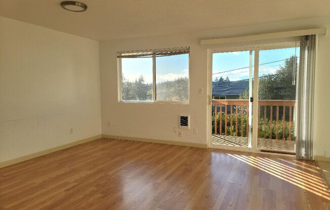 2 beds, 1 bath, 600 sqft, $1,550, Unit 17