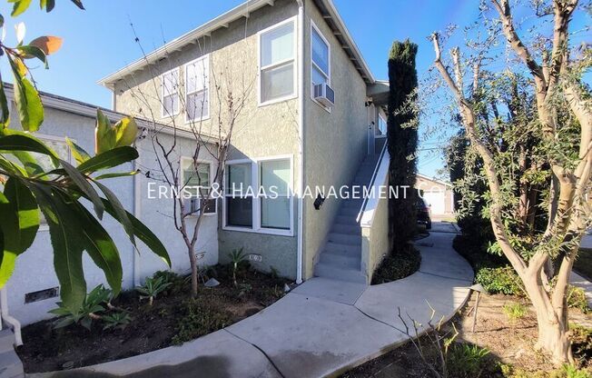 4217 1/2 BELLFLOWER BLVD