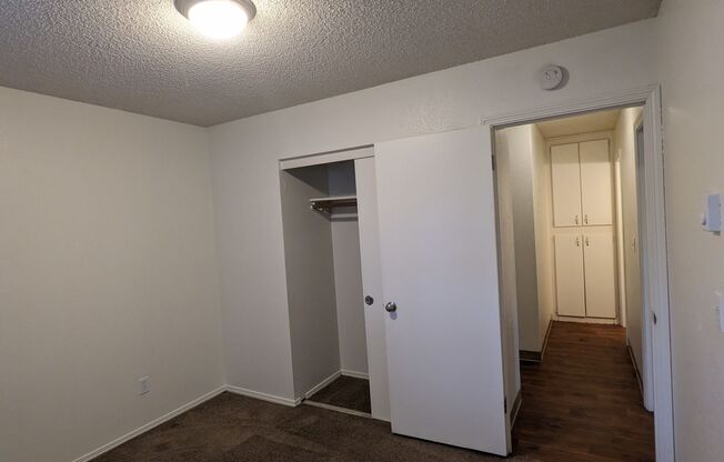 2 beds, 2 baths, 900 sqft, $1,525, Unit #24