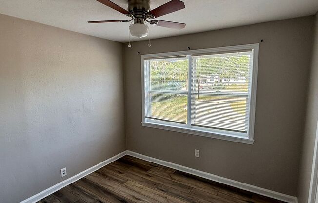 3 beds, 1 bath, $1,950