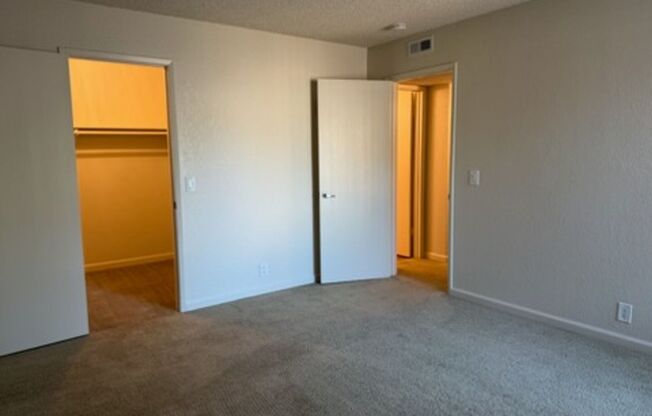 2 beds, 1 bath, 1,015 sqft, $1,840, Unit 088