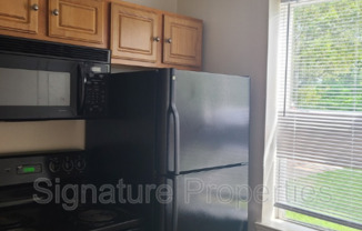 2 beds, 1 bath, $1,200