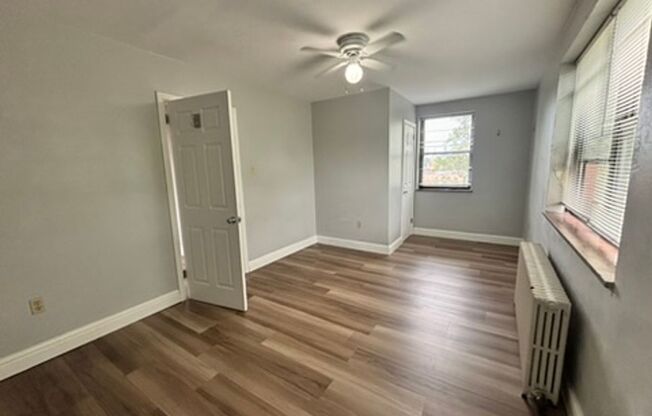 2 beds, 1 bath, 800 sqft, $1,790, Unit 6236 Fifth Ave. #301A